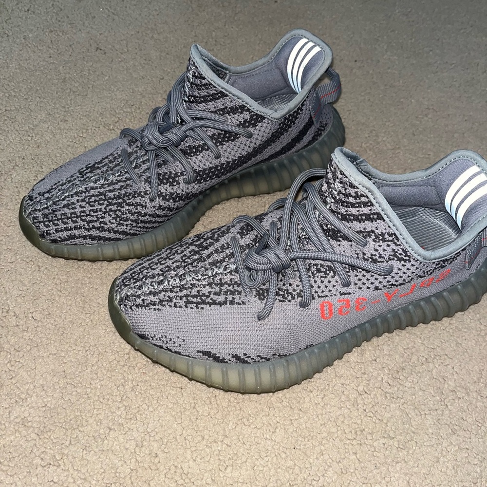 Yeezy 350 V2 Beluga 2.0 size 7